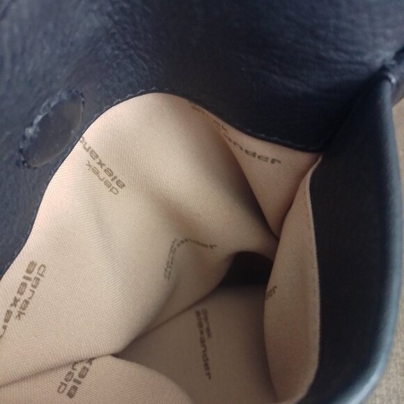 Derek Alexander Soft Black Leather Unisex Organizer Crossbody Bag - Picture 9 of 11